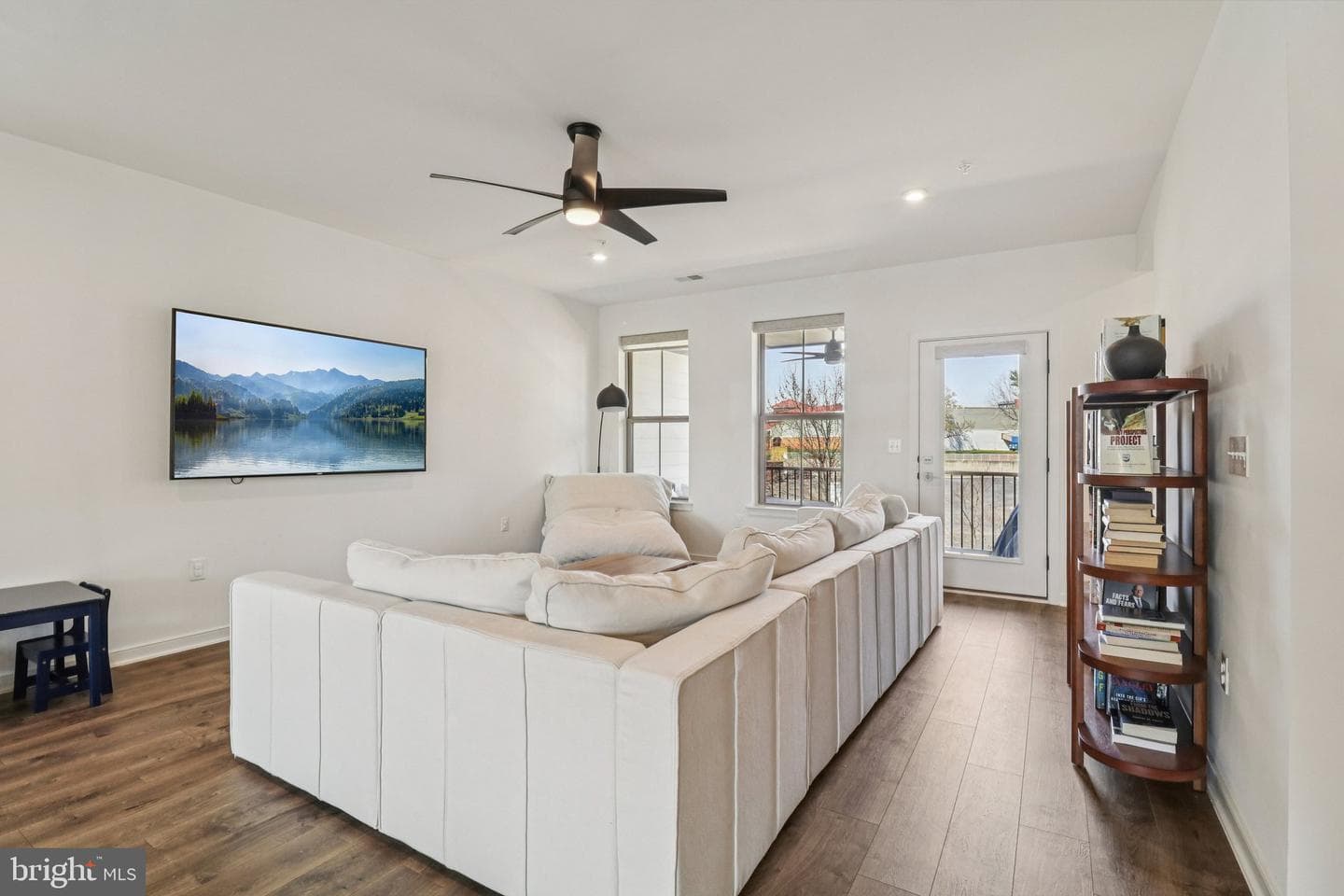 45916 Swallow Terrace photo 12