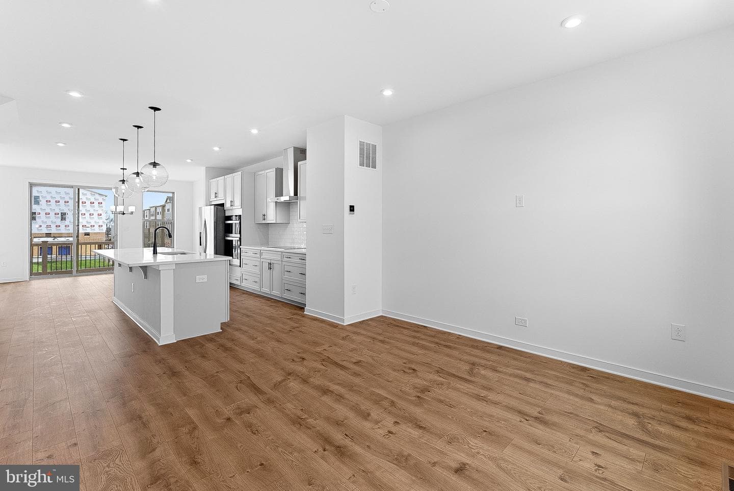 43798 Mystic Maroon Terrace photo 8