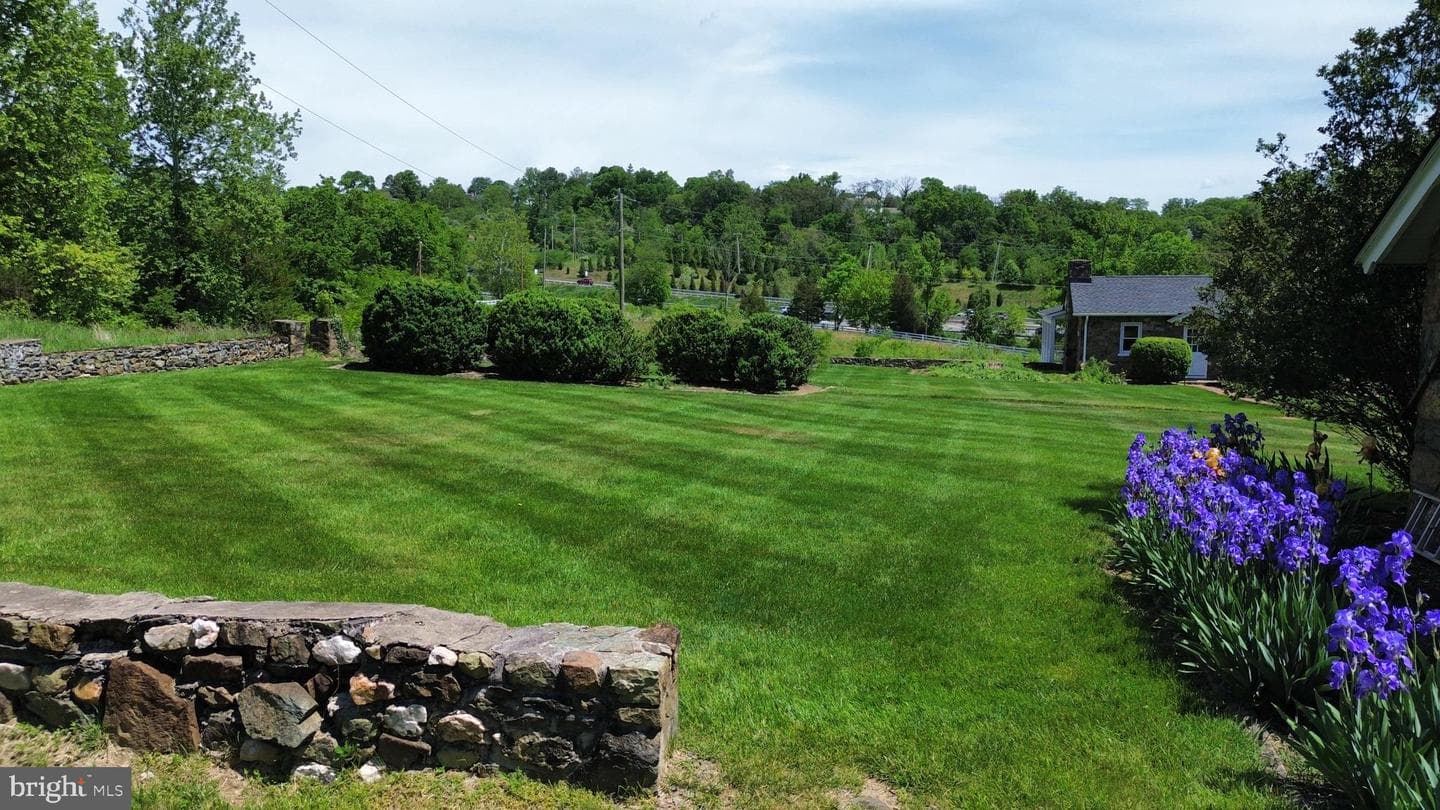 17781 Roxbury Hall Road photo 11