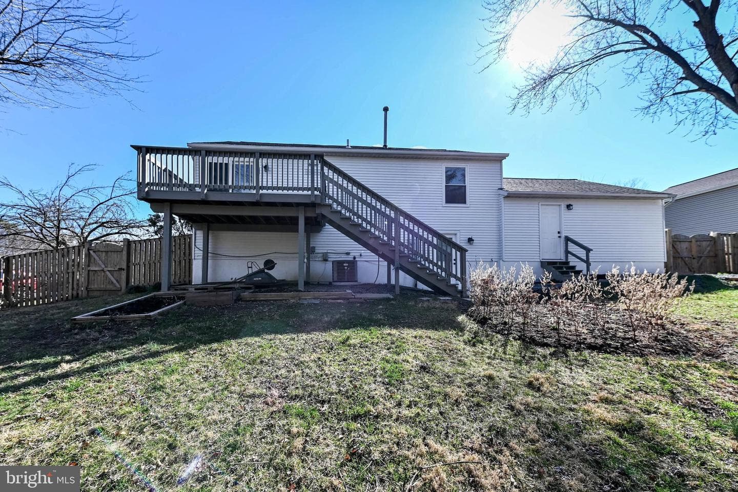 211 Amy Court photo 27