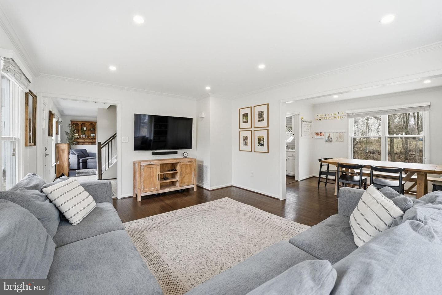 10172 Yorktown Way photo 4