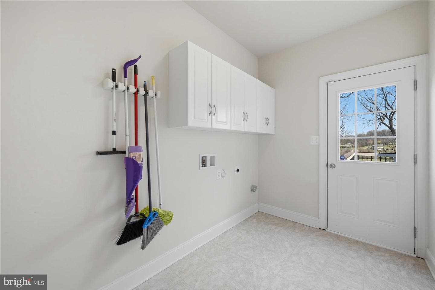 15094 Bankfield Drive photo 37