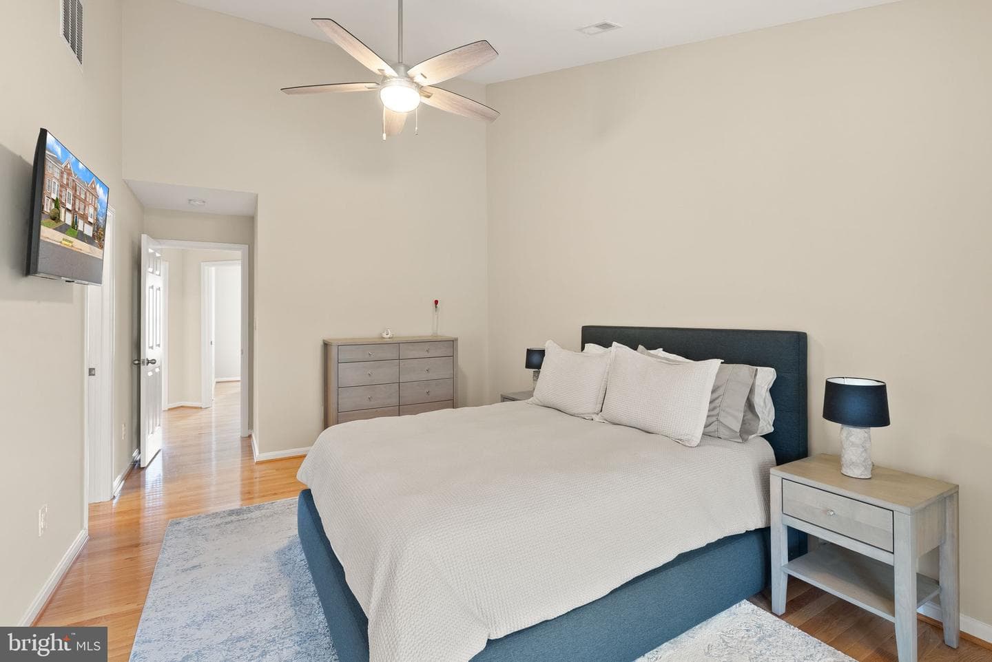 25213 Dunvegan Square photo 19