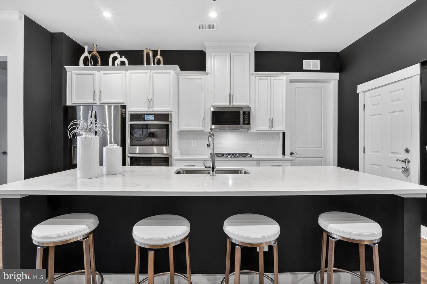 25612 Preston Park Terrace photo 3
