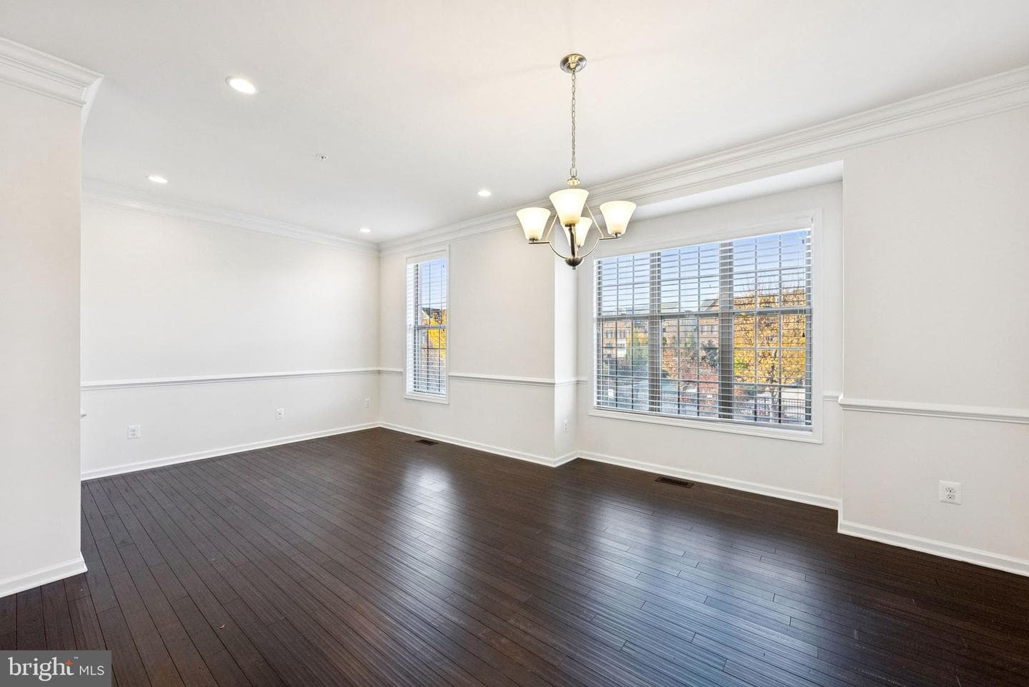 22613 Naugatuck Square photo 12
