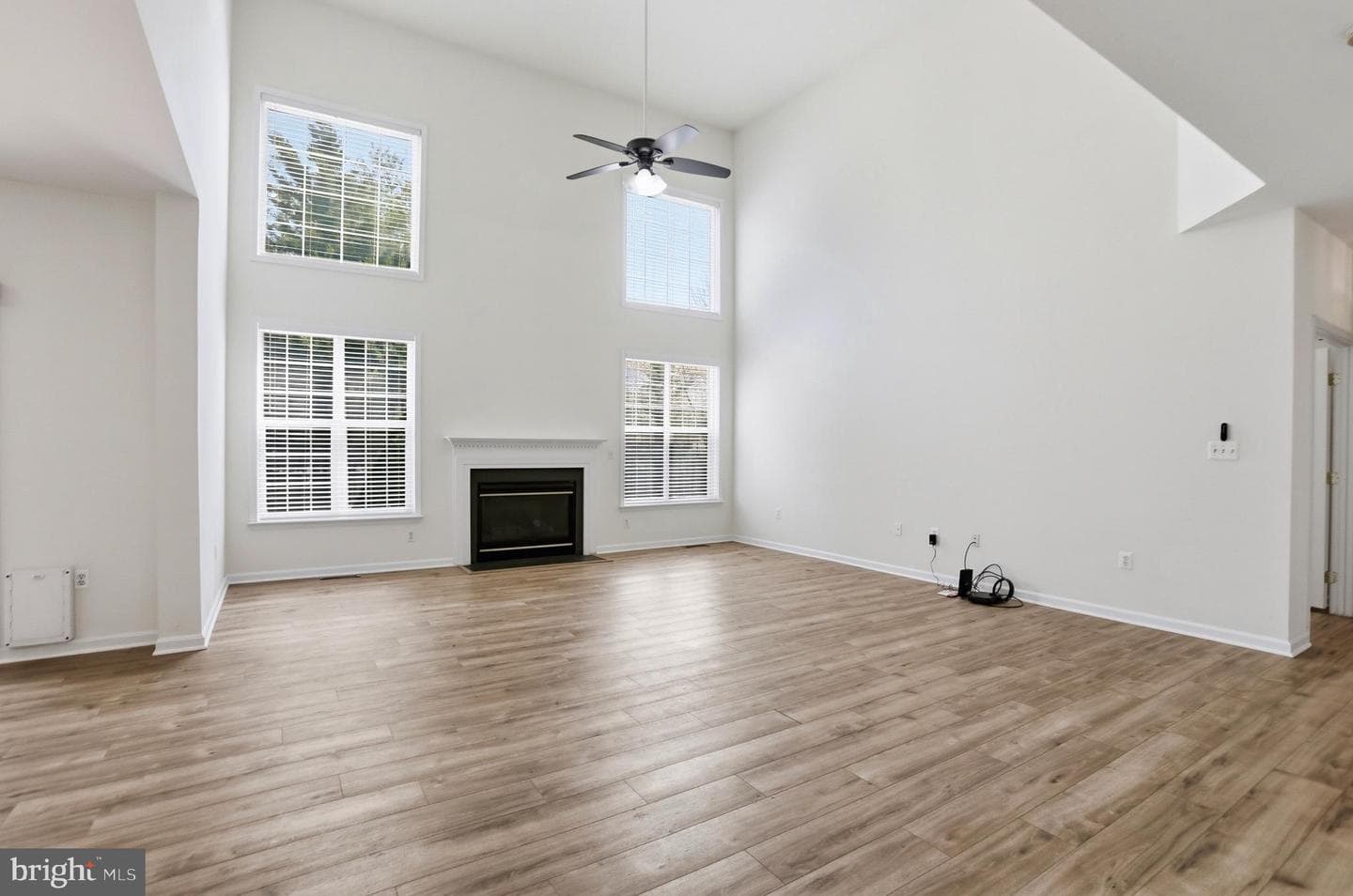 46733 Hollow Mountain Place photo 13