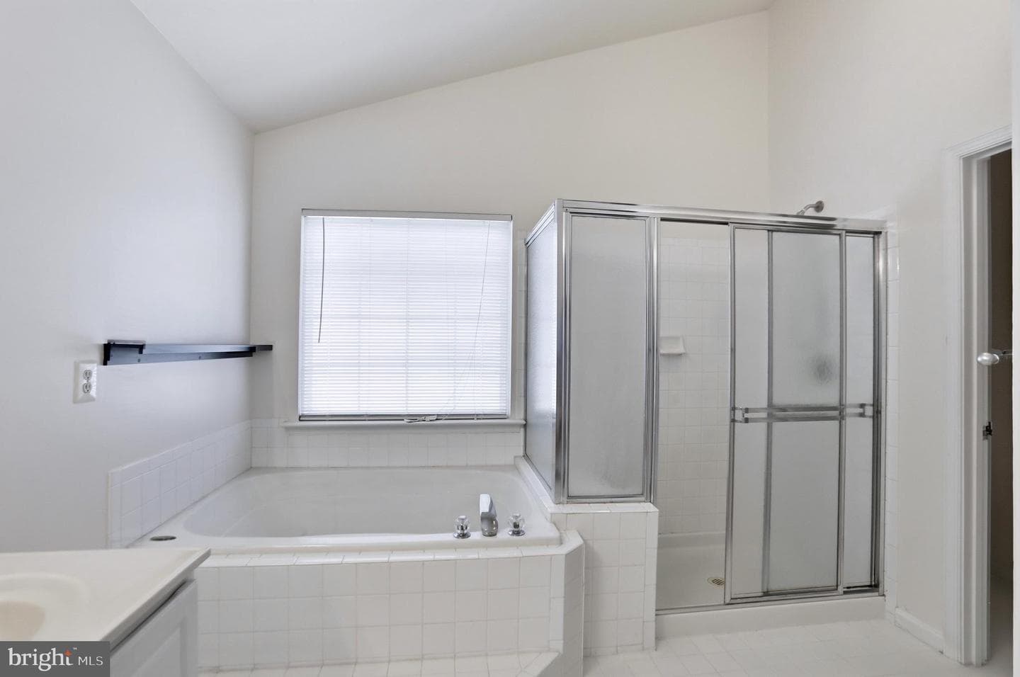 46733 Hollow Mountain Place photo 21