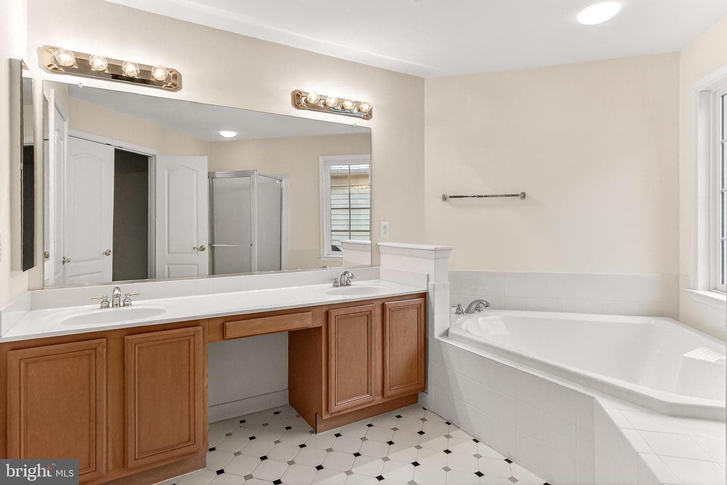 21321 Small Branch Place photo 13