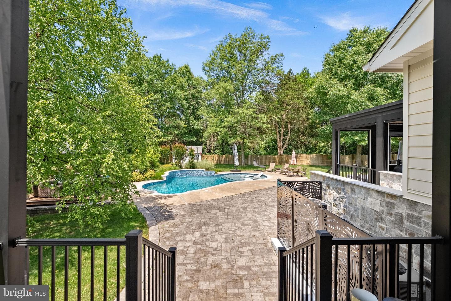 22043 Water Run Court photo 27
