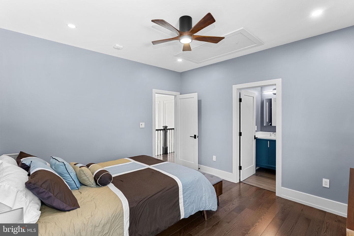 22043 Water Run Court photo 76