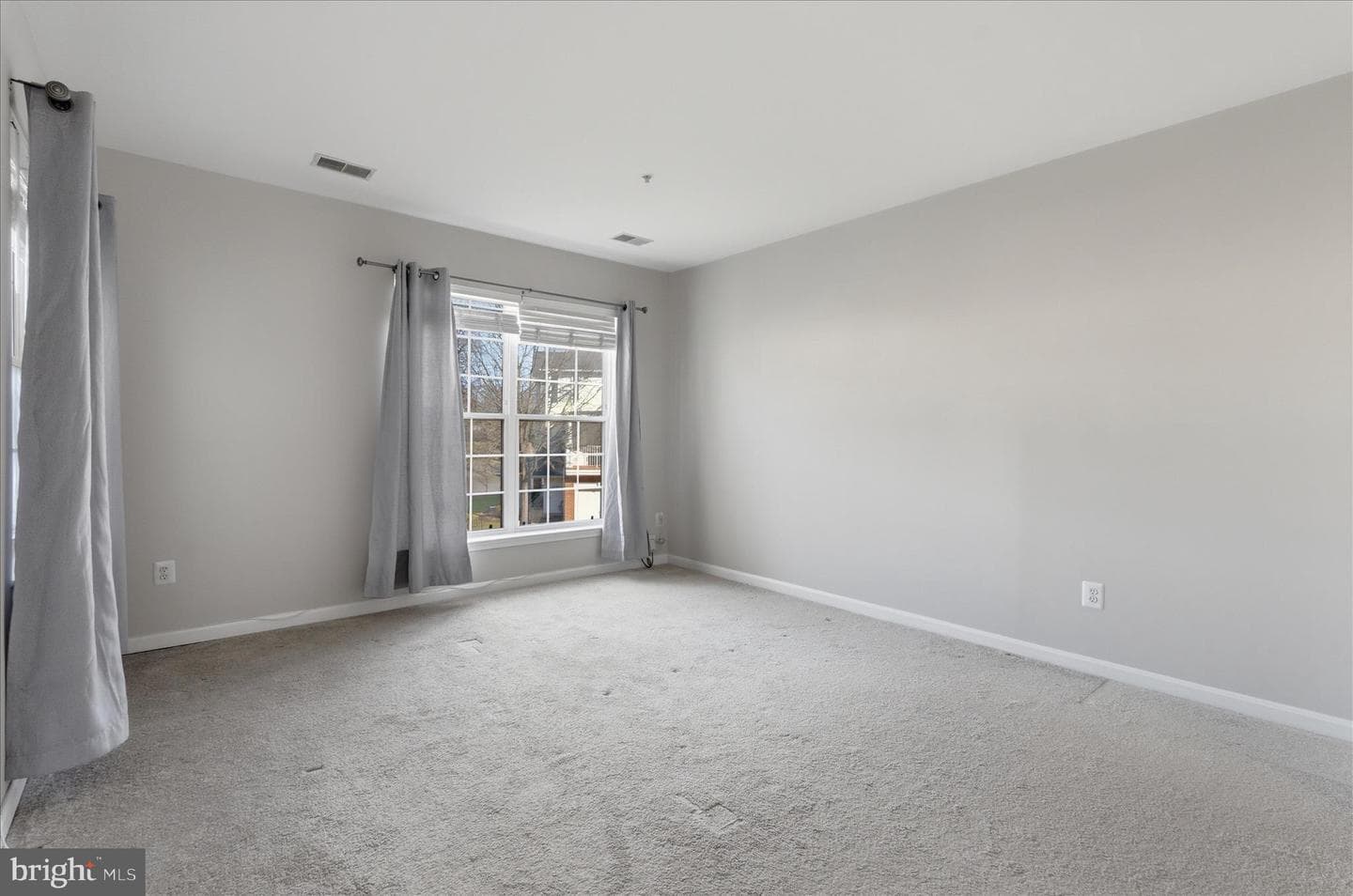 25300 Lake Mist Square #202 photo 17