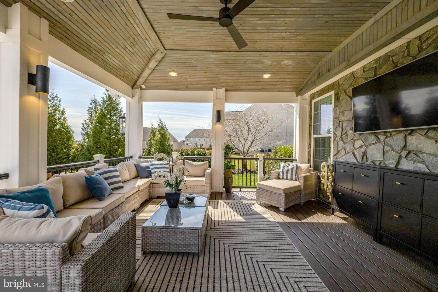 26760 Crusher Drive photo 5