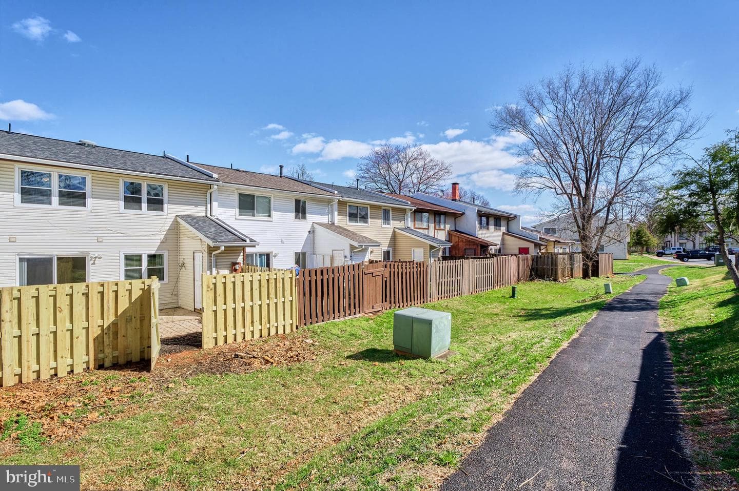 253 Willow Terrace photo 34
