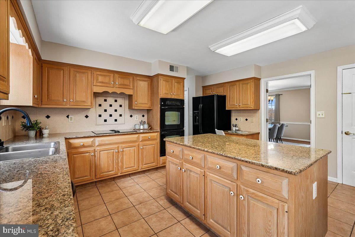 14351 Rosefinch Circle photo 16