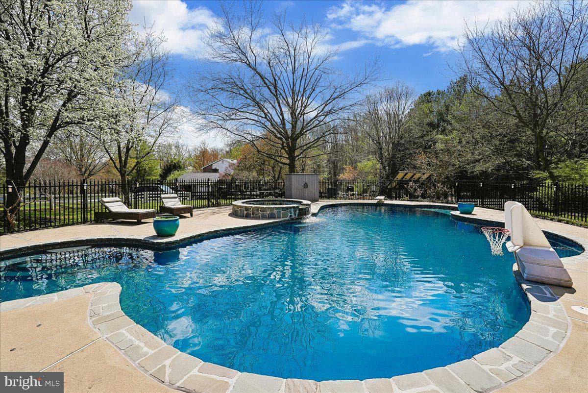 14351 Rosefinch Circle photo 26
