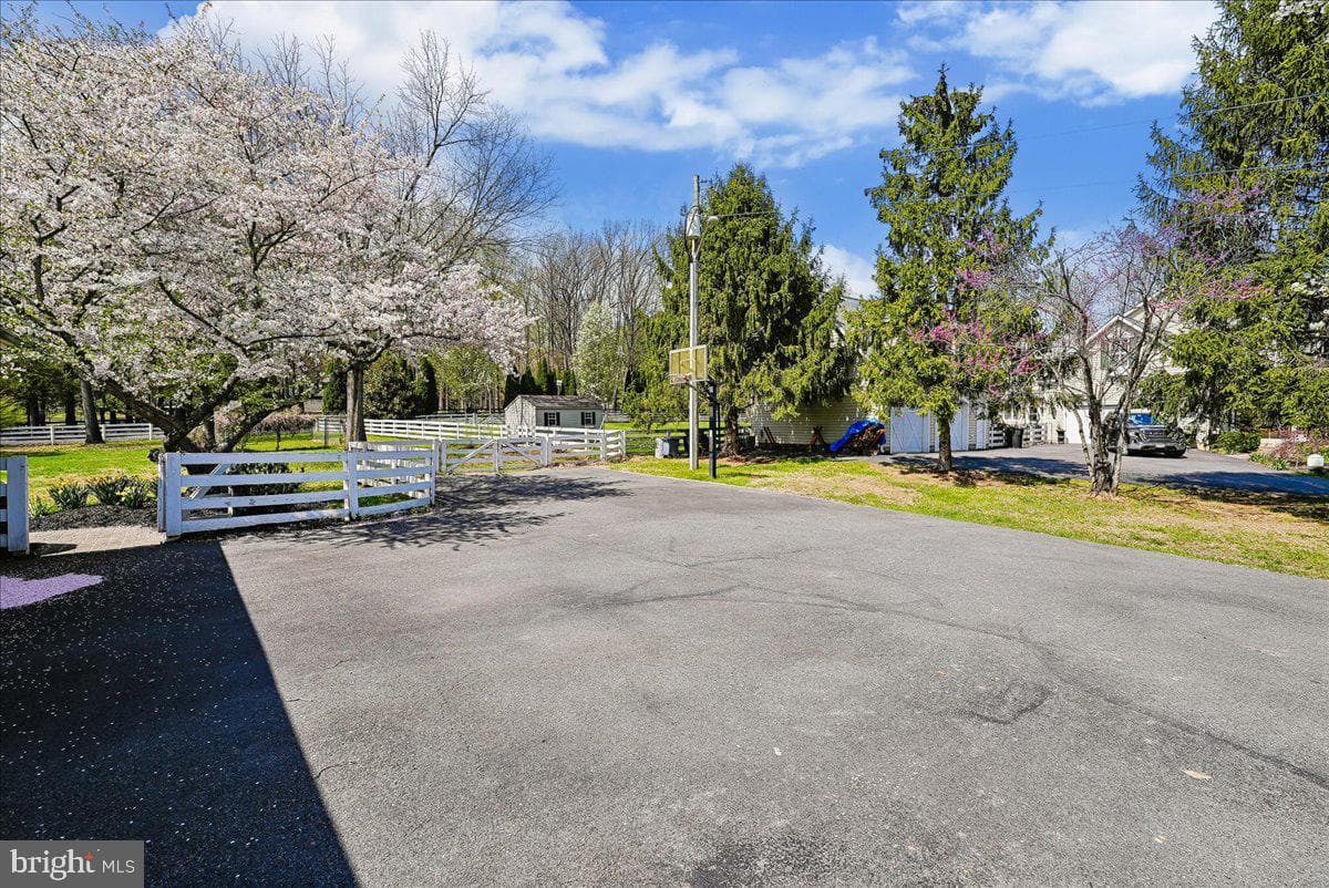 14351 Rosefinch Circle photo 84