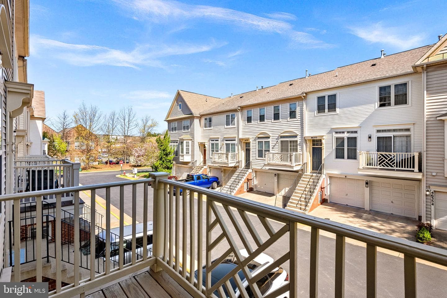 46353 Villa Square photo 24