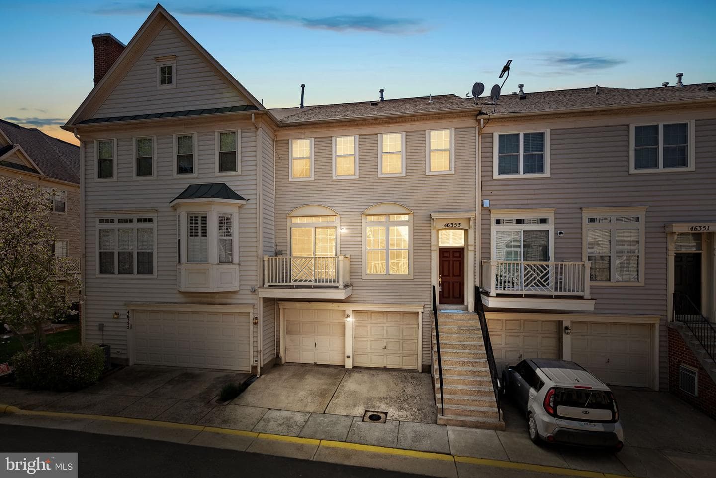 46353 Villa Square photo 3