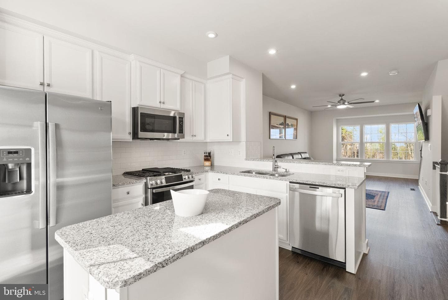 42582 Antonia Terrace photo 3