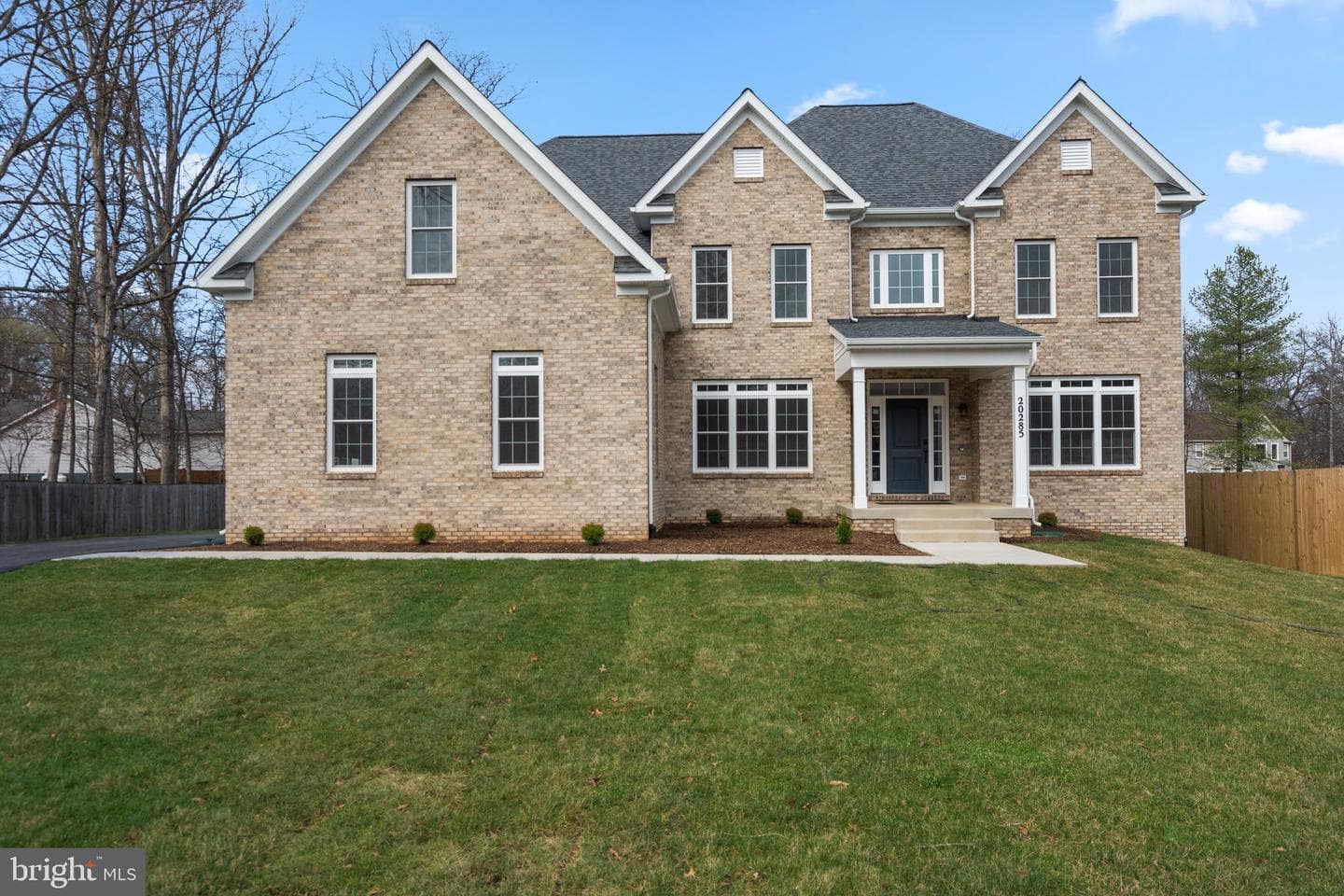 20285 Redrose Drive photo 2