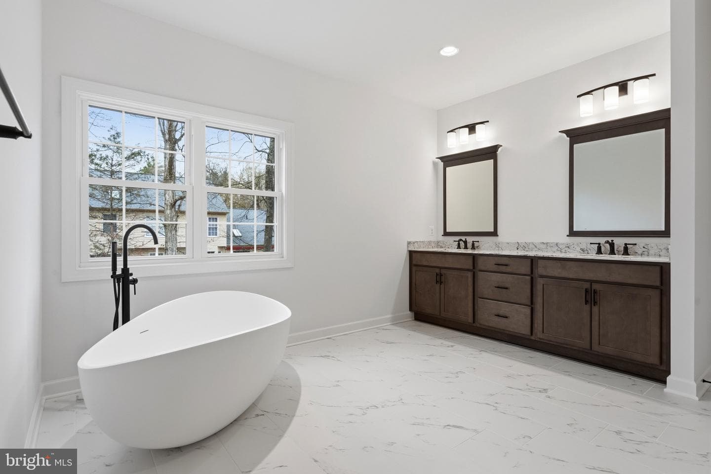 20285 Redrose Drive photo 40