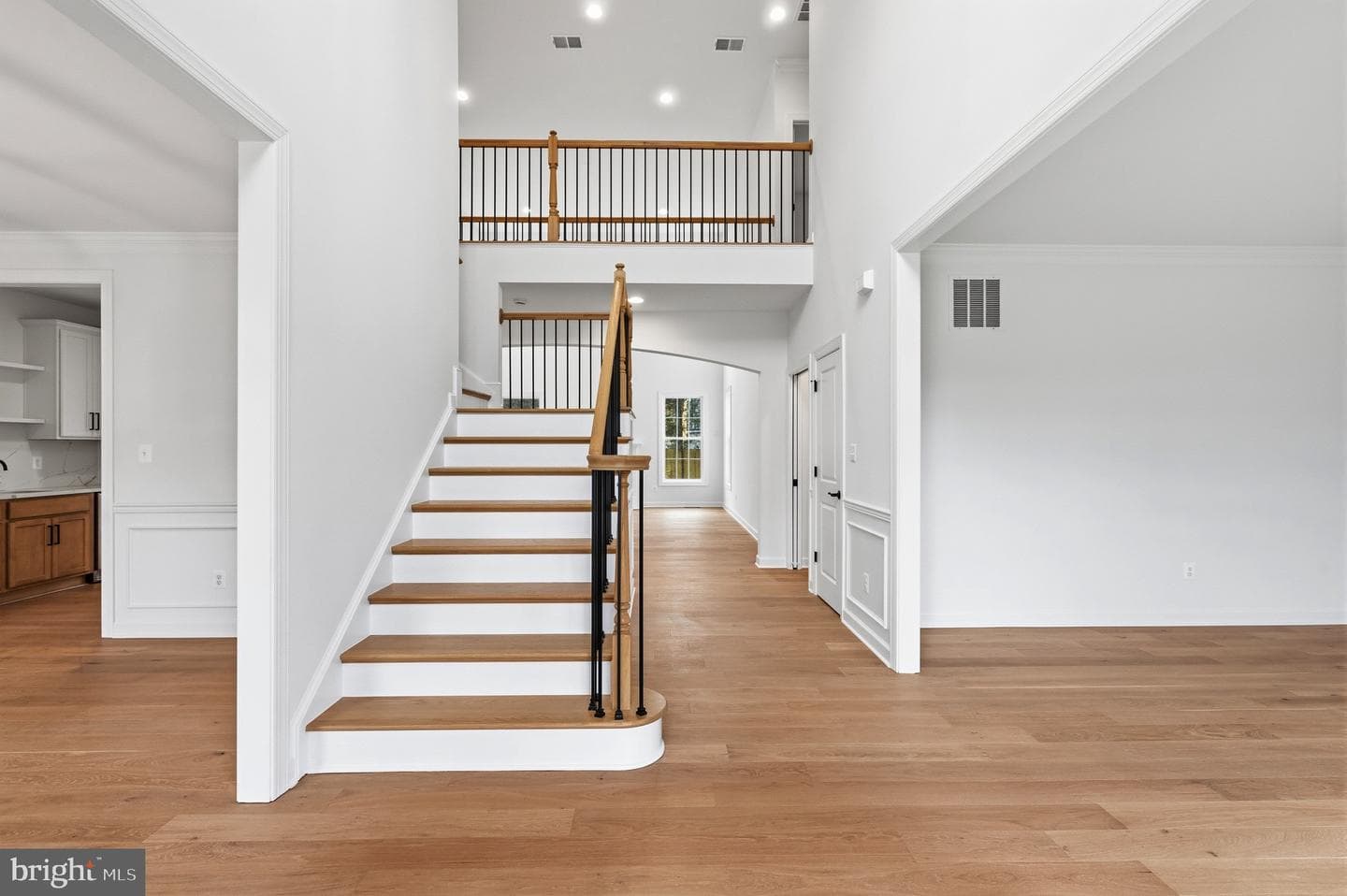 20285 Redrose Drive photo 8
