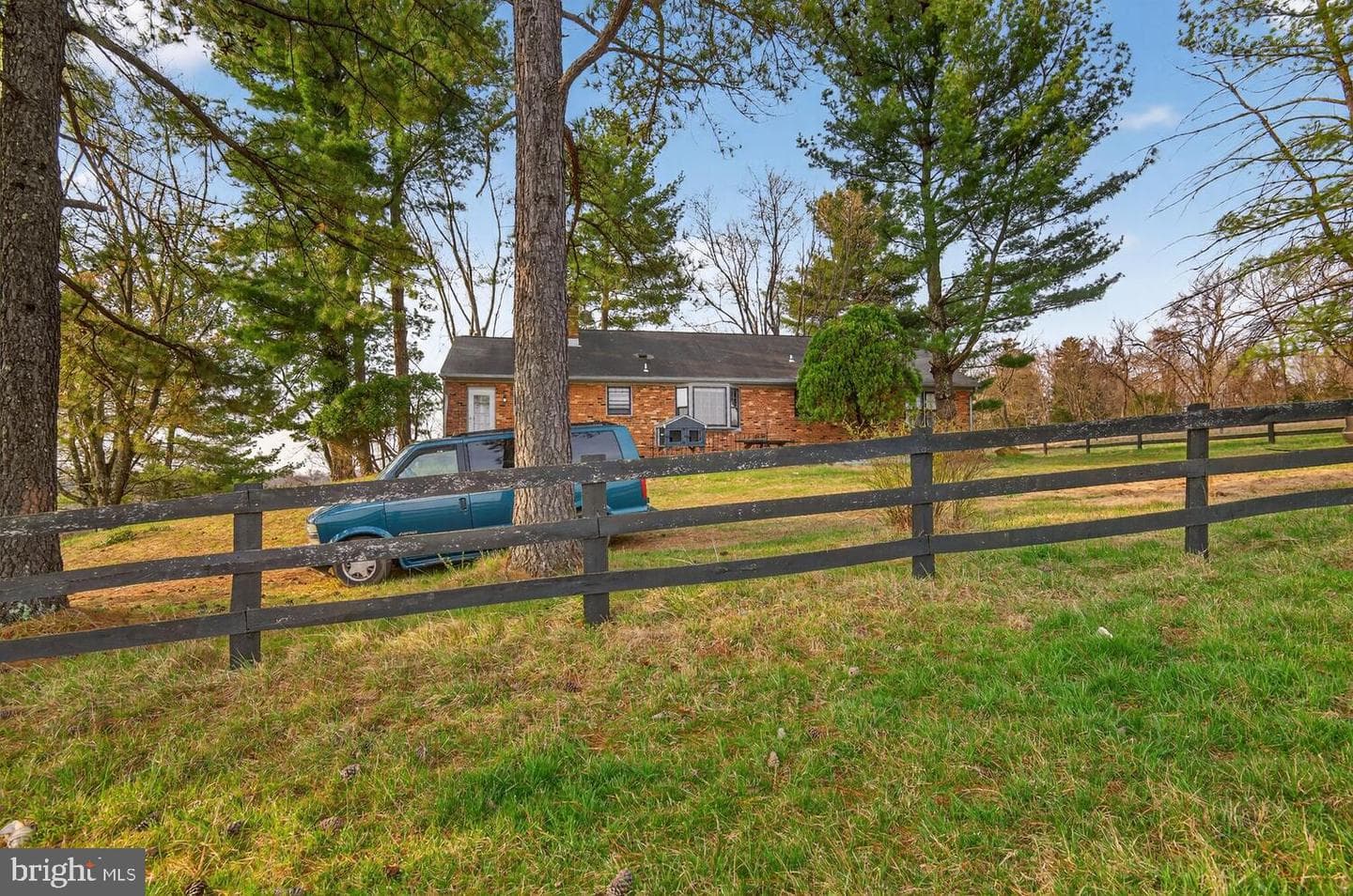 40246 Thomas Mill Road photo 2