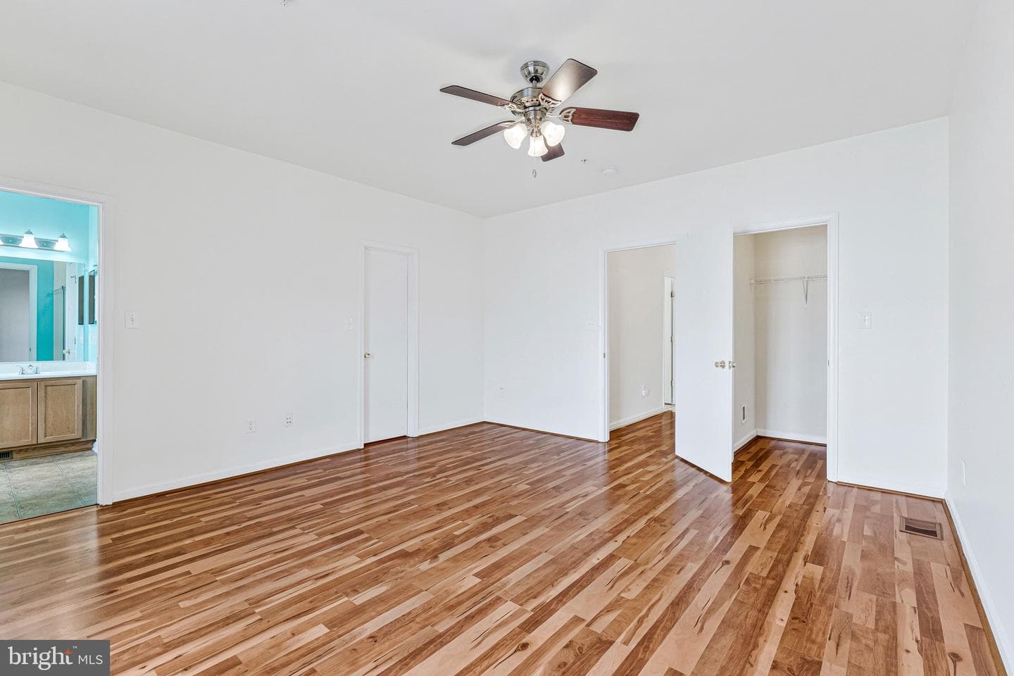 43662 Mcdowell Square photo 27