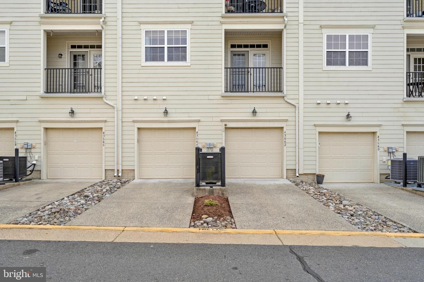 43662 Mcdowell Square photo 35
