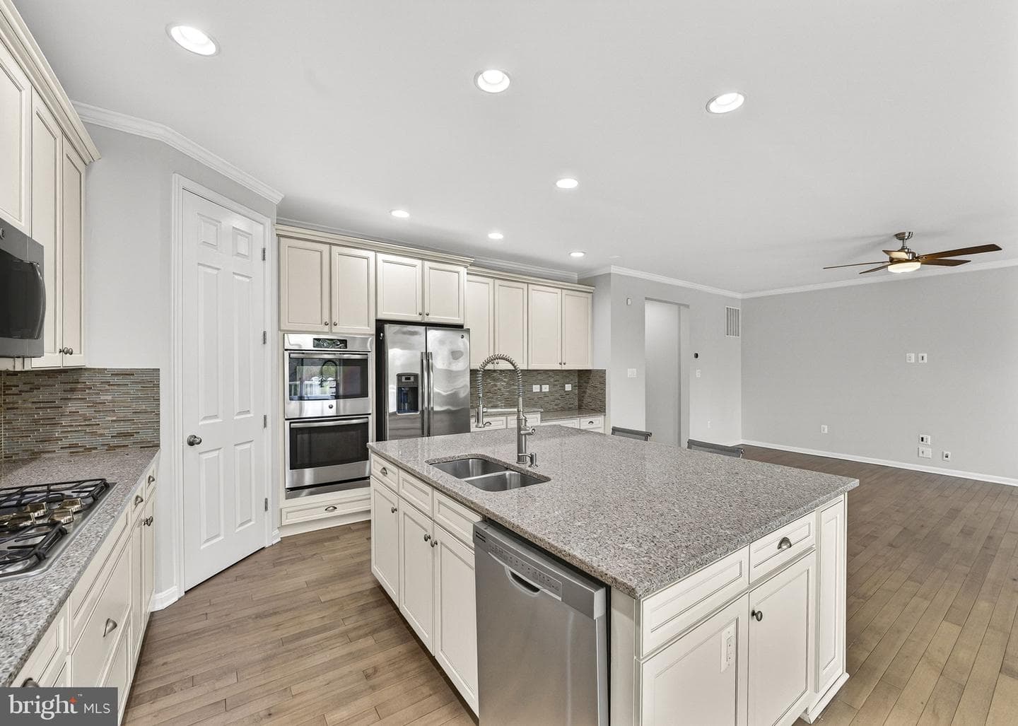 20471 Rolling Water Terrace photo 14
