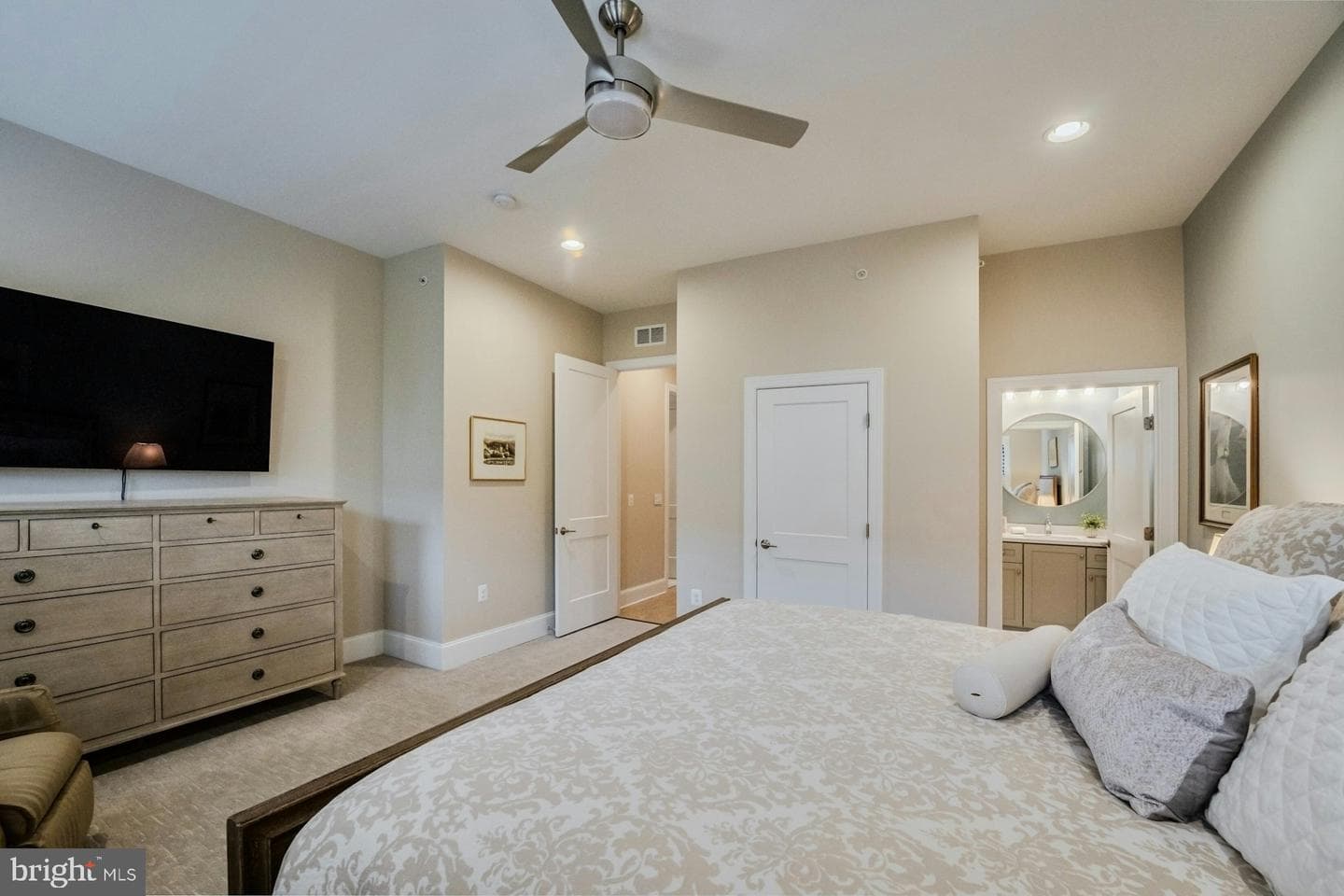 44665 Brushton Terrace photo 49