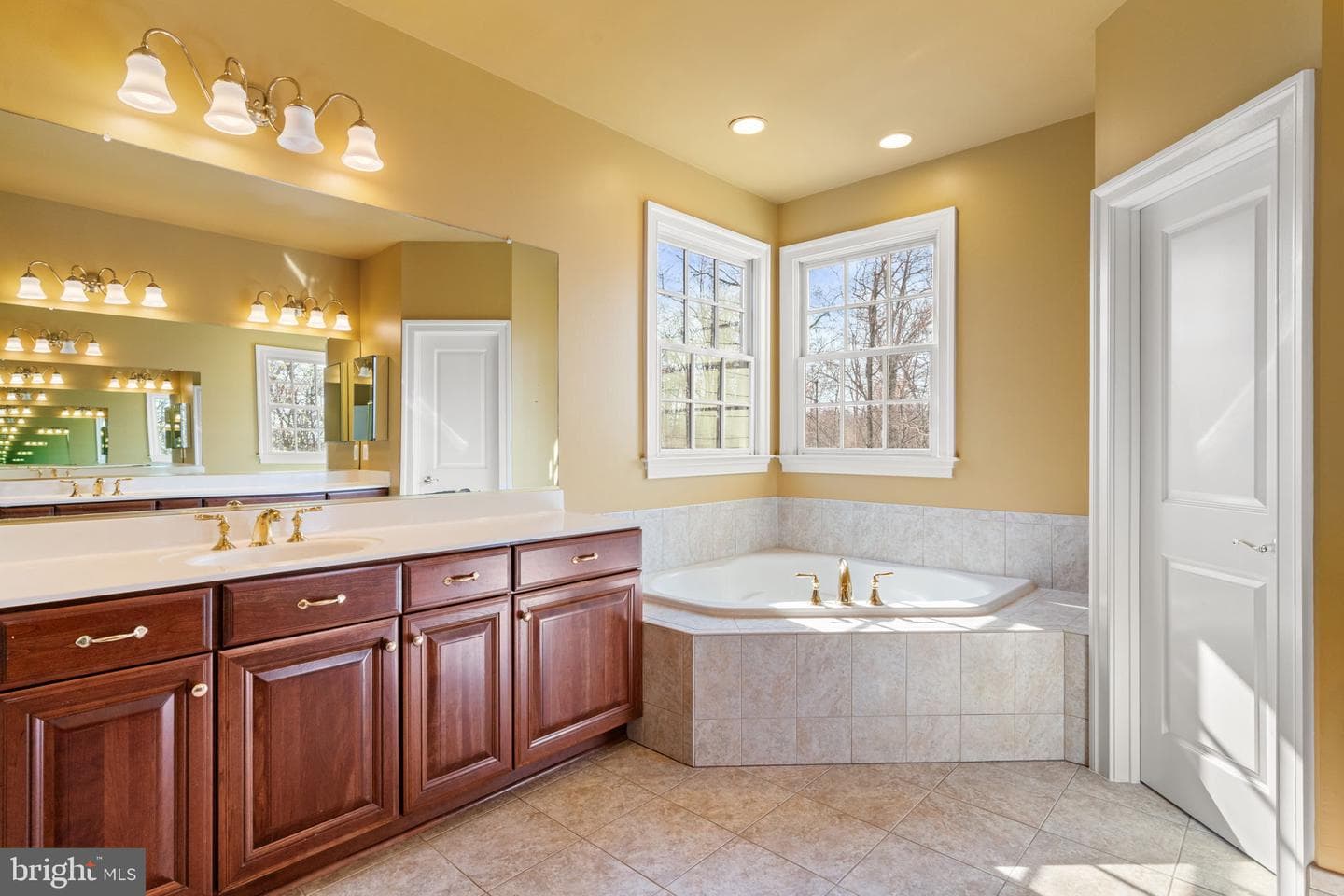 20888 Eckbo Drive photo 39