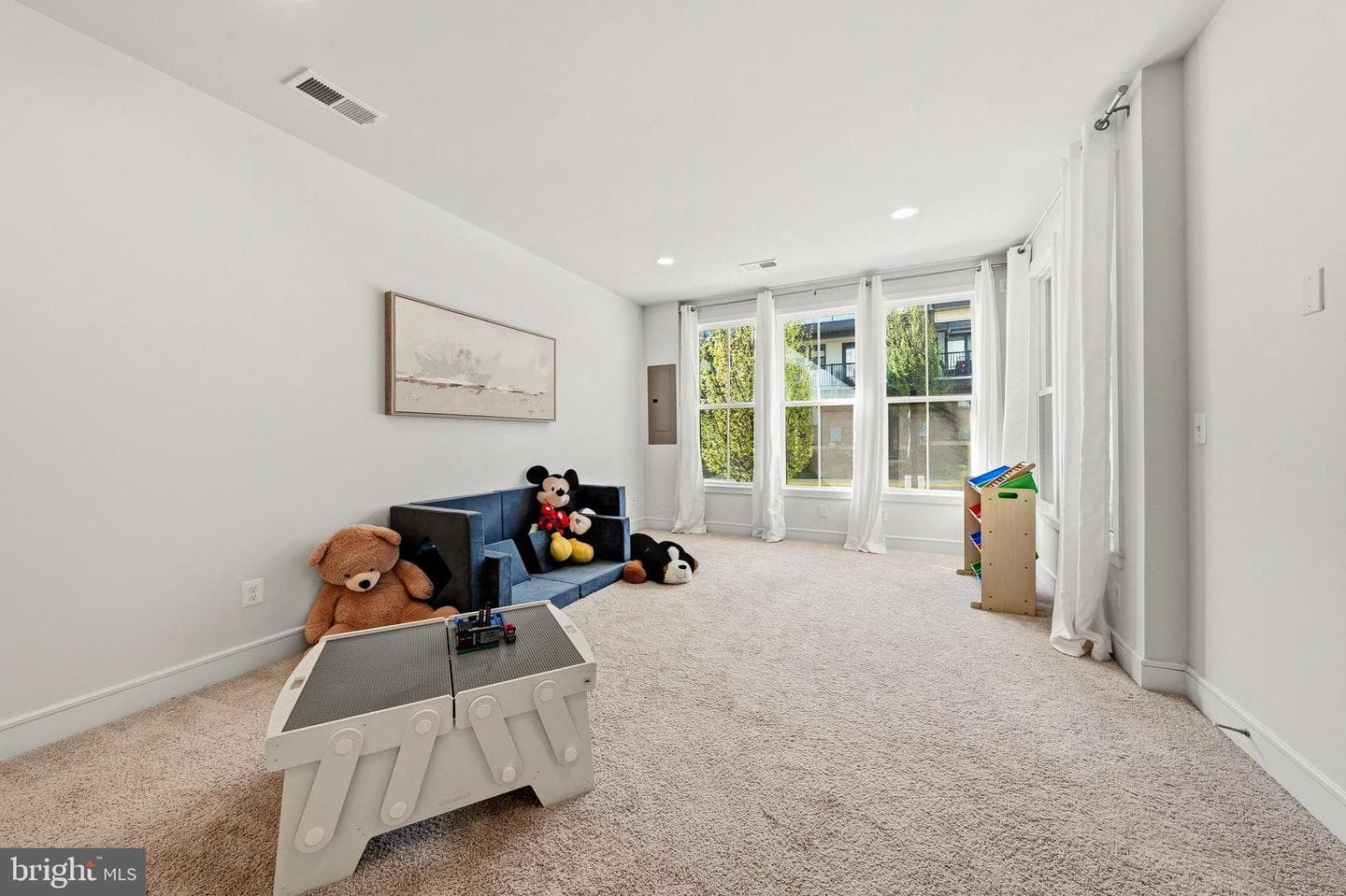 23117 Cottonwillow Square photo 37