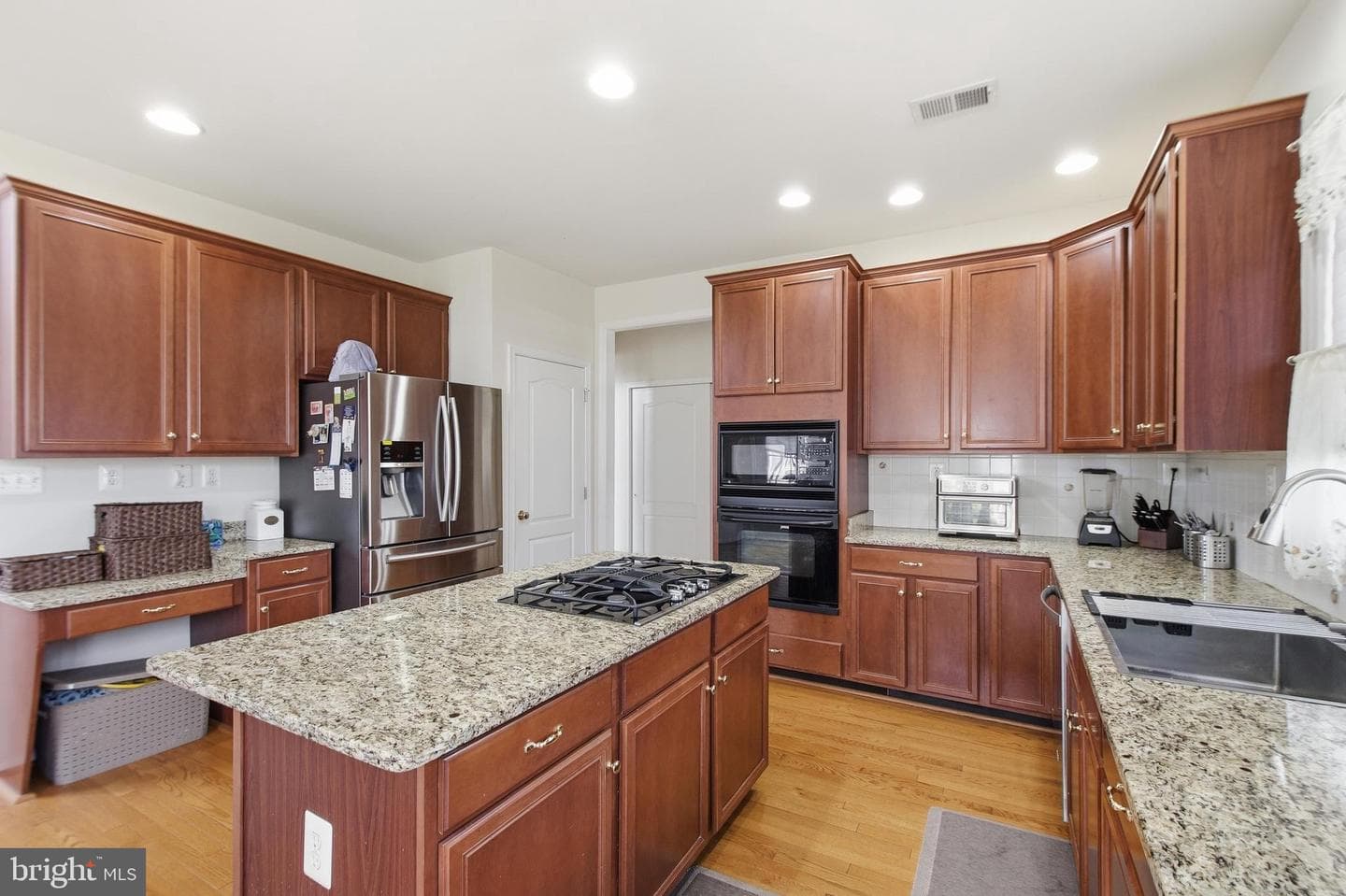 43679 Lucketts Bridge Circle photo 21