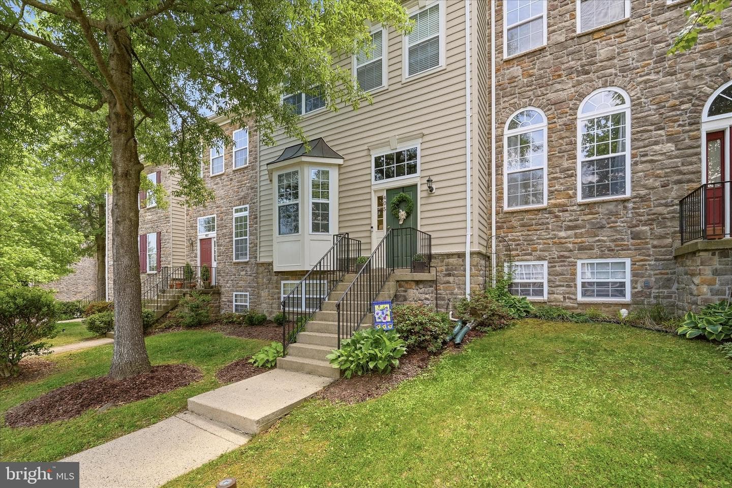 405 Leeds Ridge Court photo 3