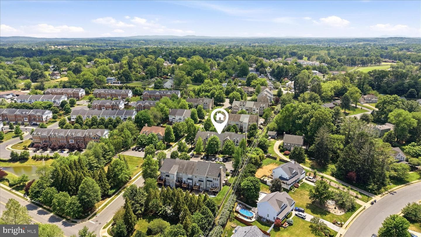 405 Leeds Ridge Court photo 57