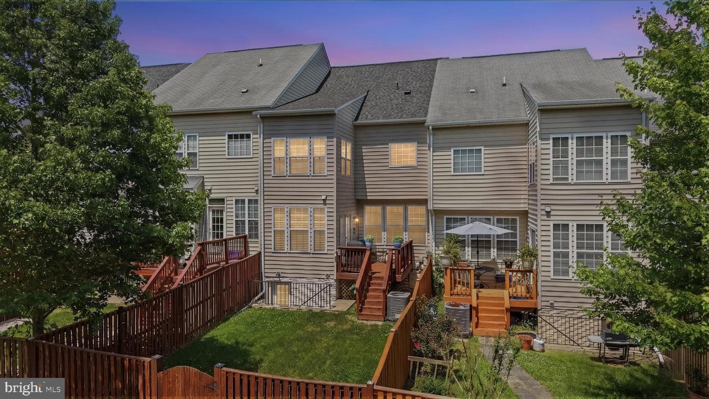 405 Leeds Ridge Court photo 60