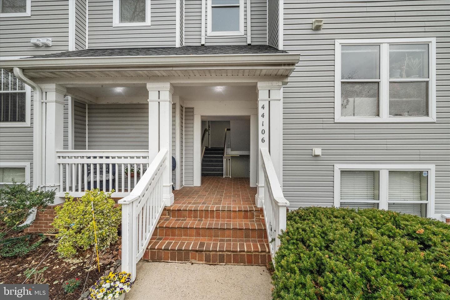 44106 Natalie Terrace #301 photo 3