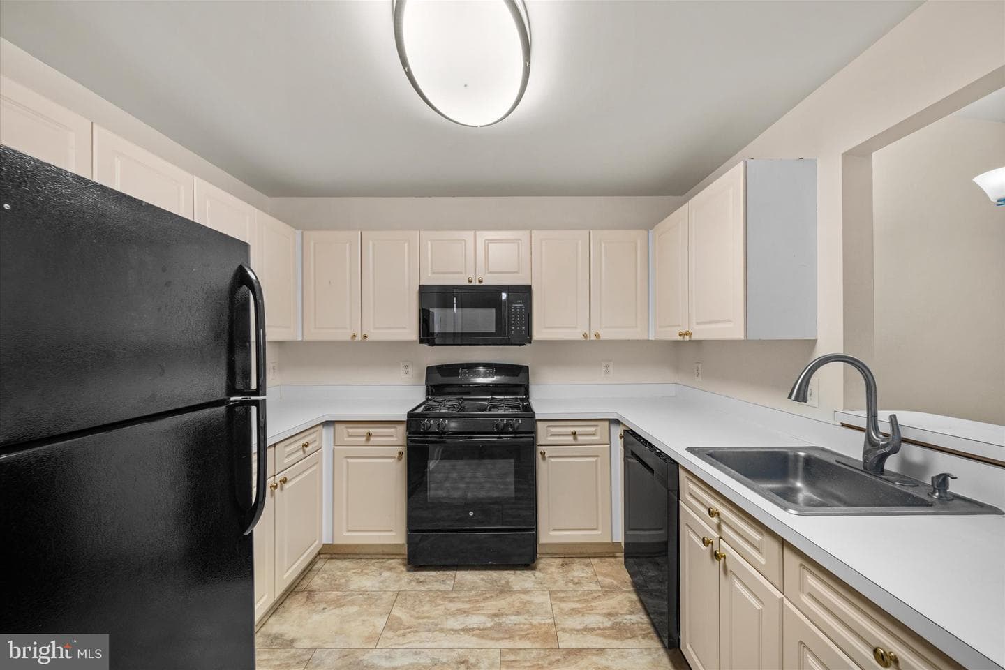 44106 Natalie Terrace #301 photo 6