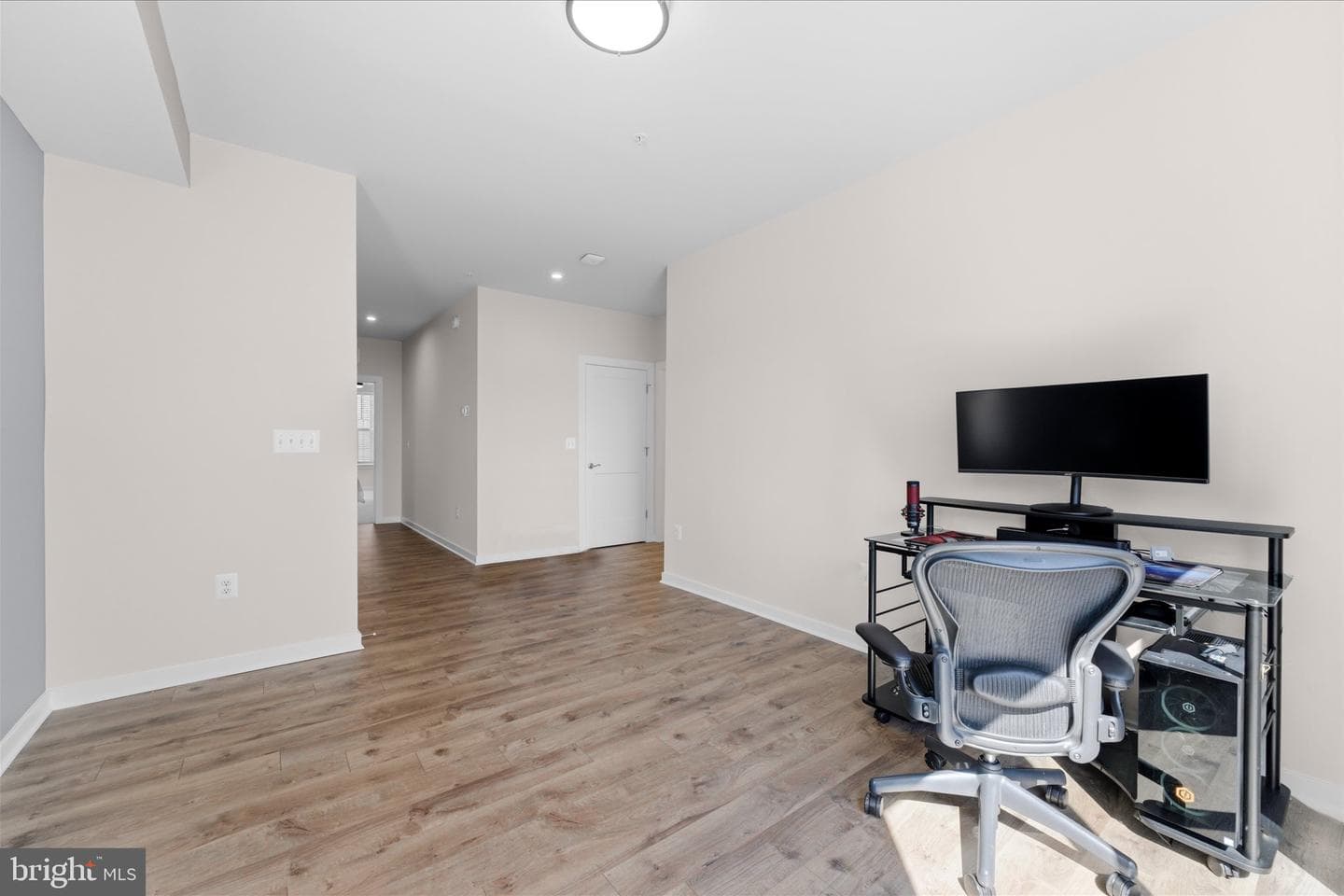 44625 Wolfhound Square photo 18