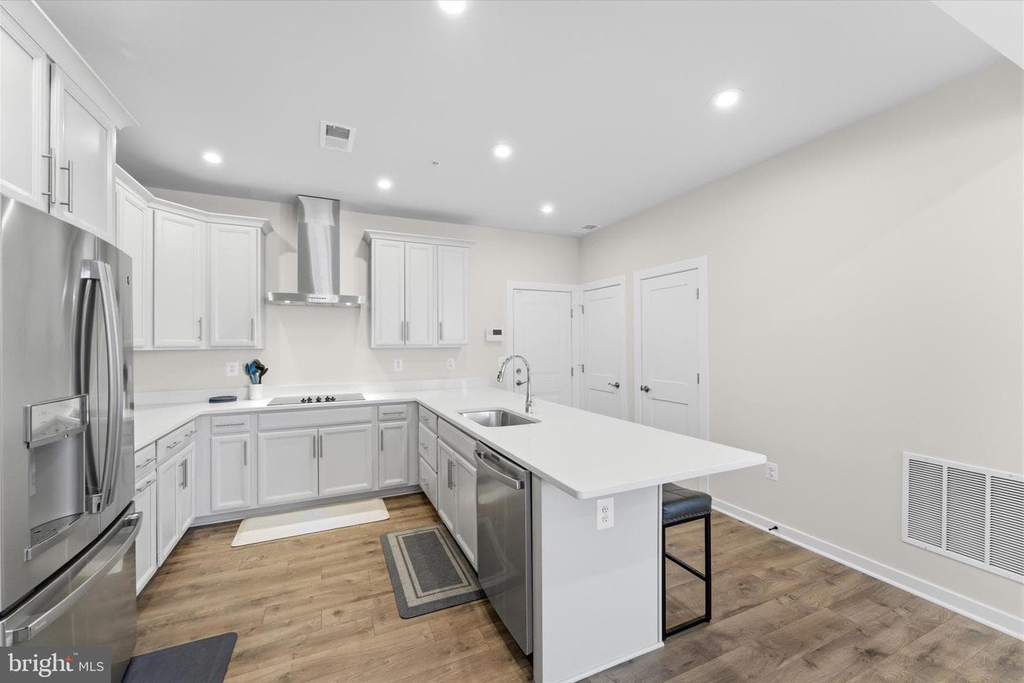44625 Wolfhound Square photo 9