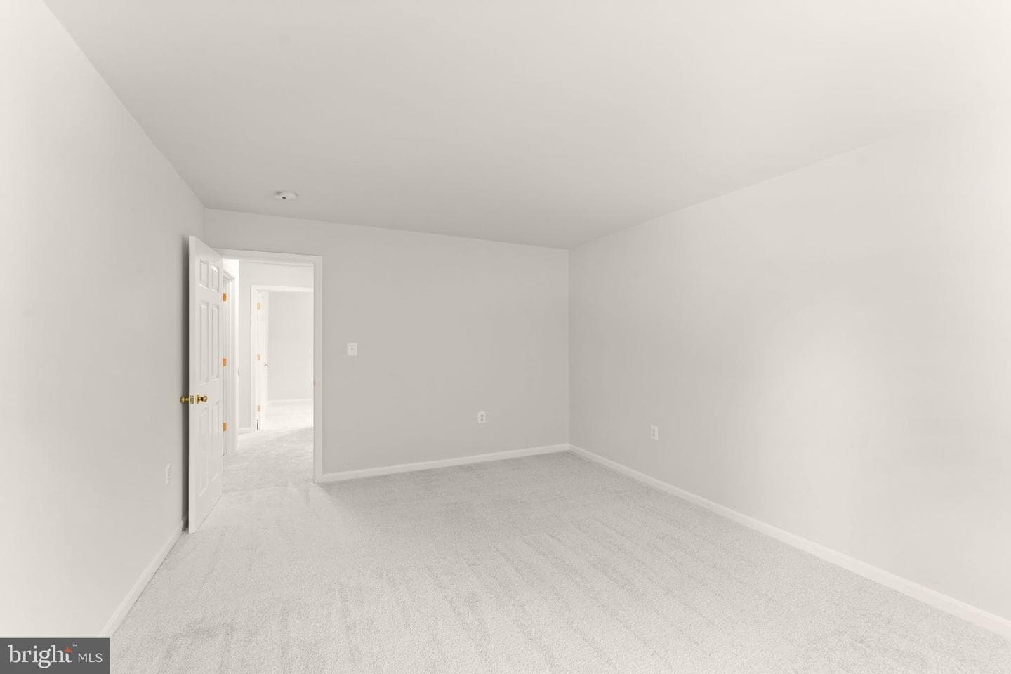 103 Bournville Court SE photo 51