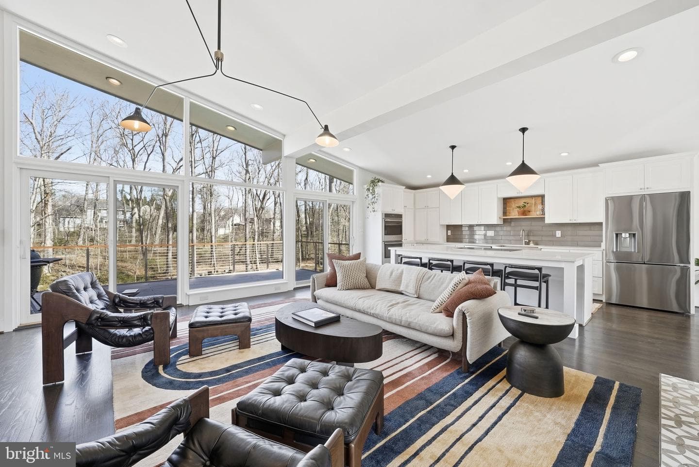 122 Lake Drive photo 8