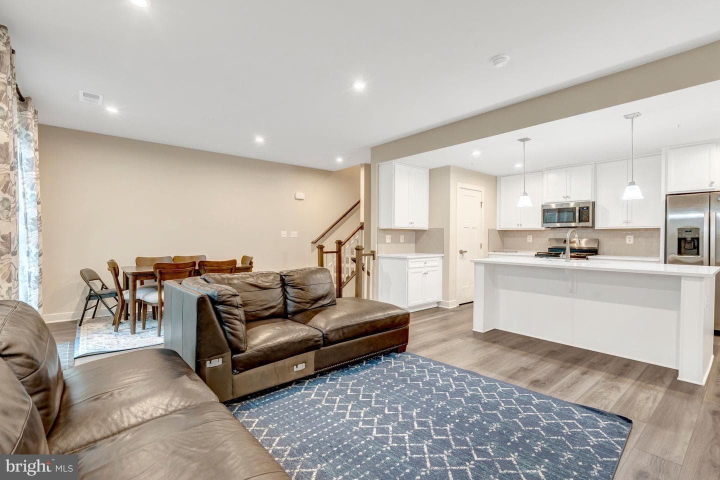 42558 Invergordon Terrace photo 11