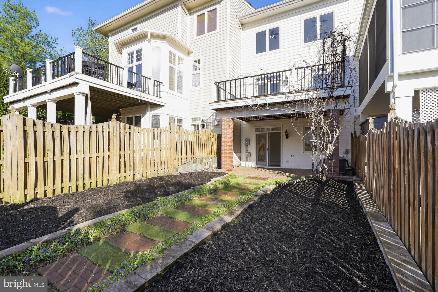 43569 Wild Indigo Terrace photo 32