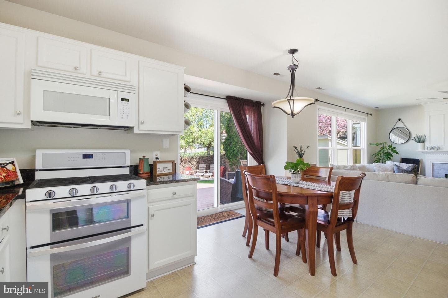 604 Longfellow Drive NE photo 14