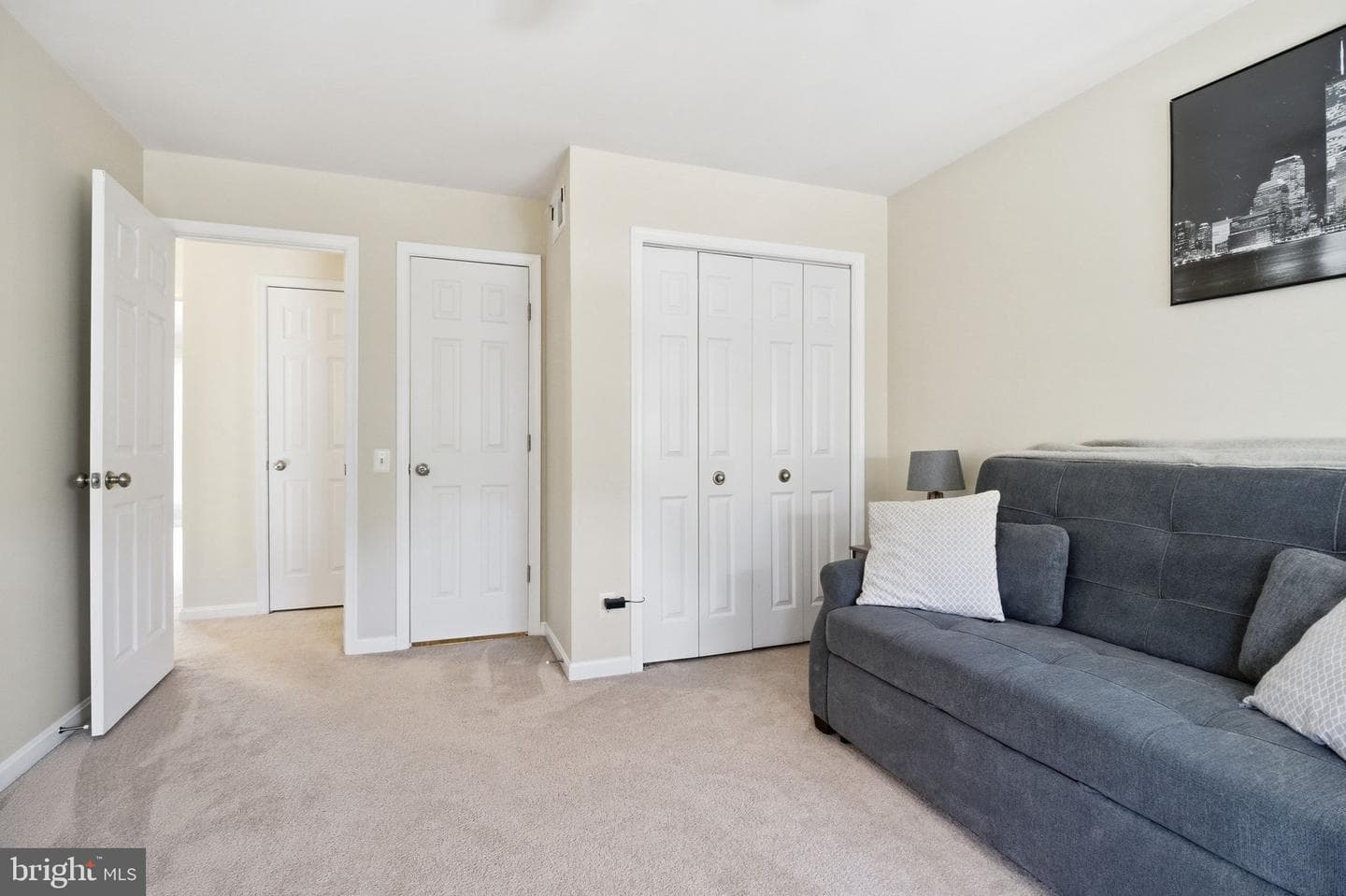 604 Longfellow Drive NE photo 31