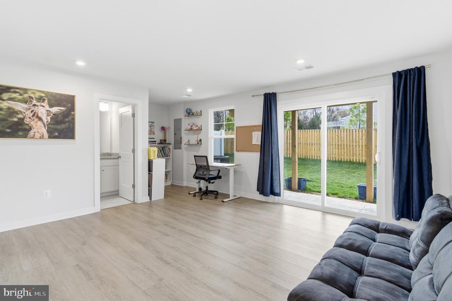 24173 Thurso Square photo 43