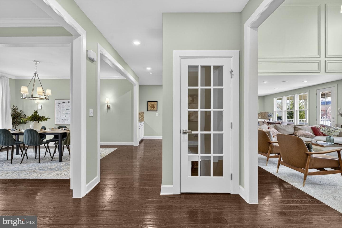25014 Dahlia Manor Place photo 32