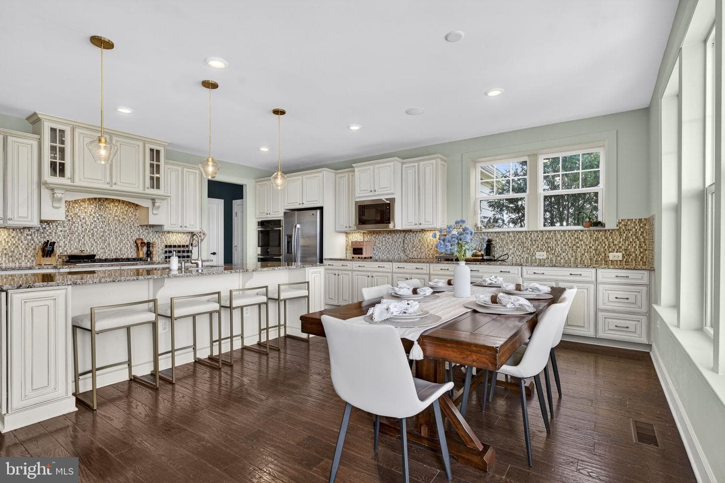 25014 Dahlia Manor Place photo 8